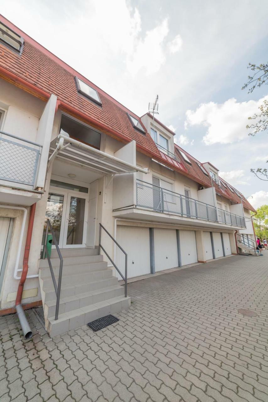 Fischer Apartman 2 Хайдусобосло Экстерьер фото